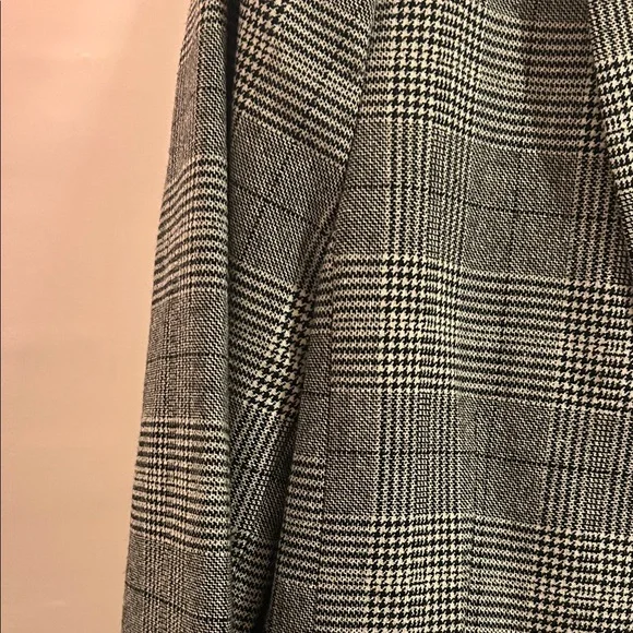 EUC Reformation Winston Relaxed Blazer // Size M - Picture 4 of 6